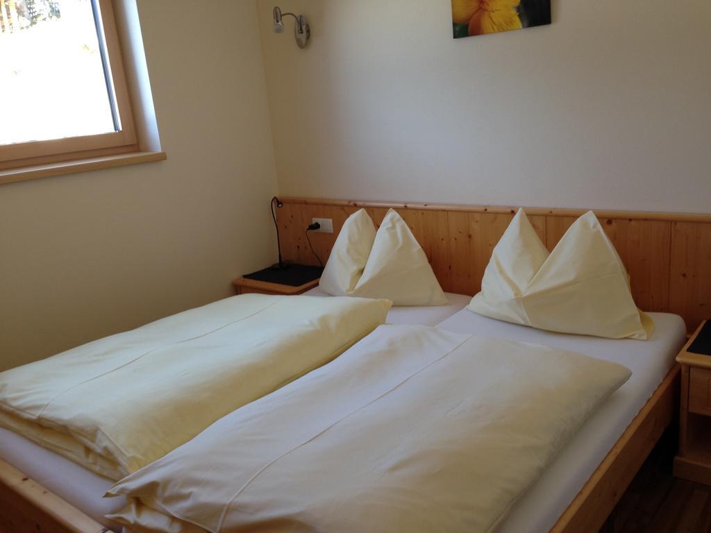 Austrian Alpine Apartments Ramsau am Dachstein Chambre photo