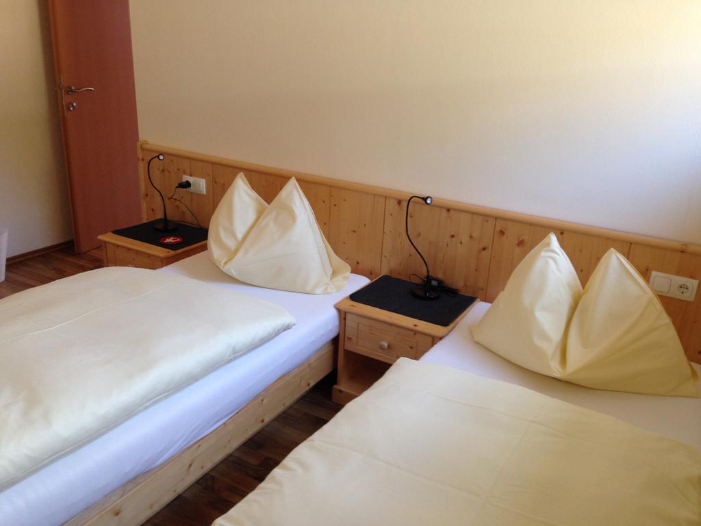 Austrian Alpine Apartments Ramsau am Dachstein Chambre photo